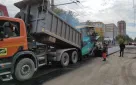 На улице Комсомольской в Оренбурге укладывают выравнивающий слой асфальтобетонного покрытия