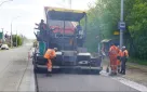 В поселке Ростоши Оренбурга ремонтируют улицу Нежинское шоссе
