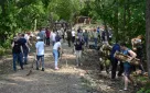 На восточной набережной в Оренбурге прошел масштабный субботник