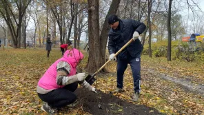 Субботник в сквере на Ткачёва