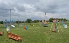 Безопасность детей — общее дело: жители Холодных Ключей продолжают благоустройство детской площадки