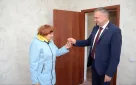 Жители аварийного дома на ул. Мирнинской Оренбурга получили ключи от новых квартир