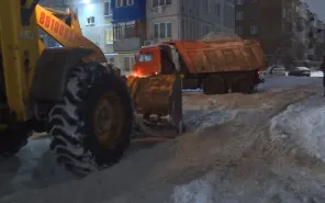Коммунальщики освобождают Оренбург от снежного плена