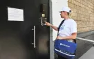 Жители Дзержинского района переходят на почтовую доставку соцвыплат